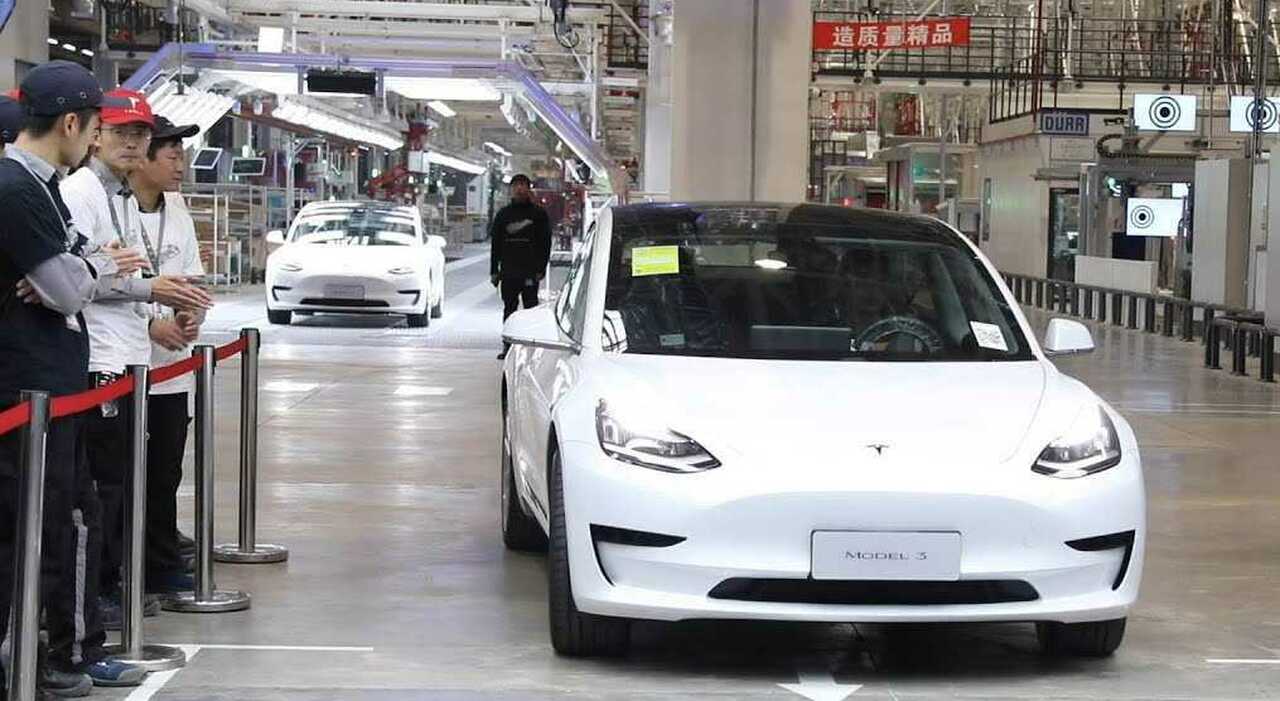 Latvija ir testējusi reālu elektromobiļu modeļu klāstu. Verdikts: Tesla un Ķīnas zīmoli ir priekšā.